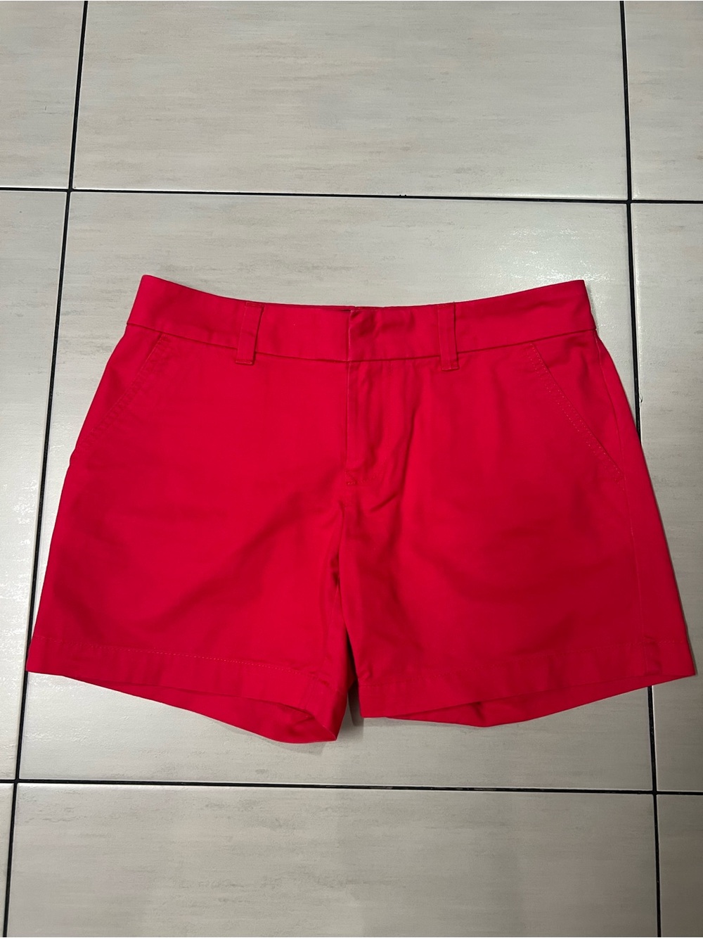 Tommy Hilfiger Women’s Classic Chino Shorts Red, Size 2
